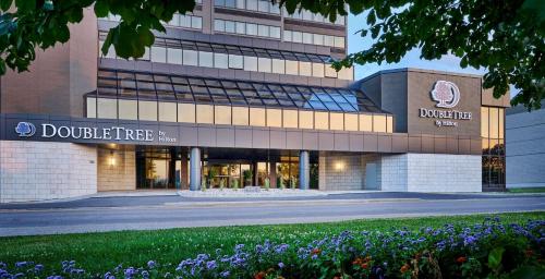 DoubleTree by Hilton Windsor, ON - Best DoubleTree by Hilton Hotels in Ontario