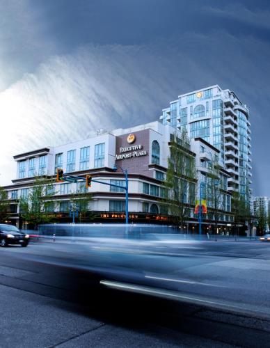 Executive Hotel Vancouver Airport - Best Hotels with Airport Shuttle Service in Vancouver, Canada