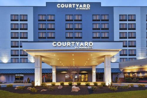 Courtyard by Marriott Secaucus Meadowlands - Best Marriott Hotels in New Jersey