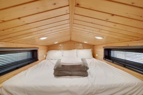 Camptel Poconos Lodging