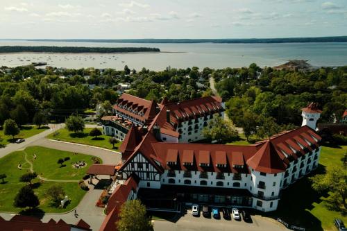 The Algonquin Resort St. Andrews by-the-Sea, Autograph Collection - Best Parking Hotels in Canada