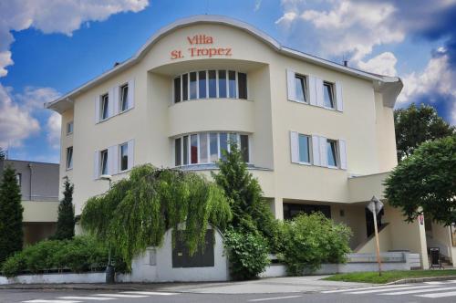 Villa St. Tropez - Best Parking Hotels in Prague