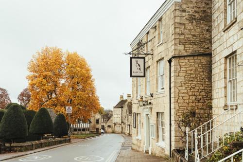 The Falcon Inn - Best Dog Friendly Hotels in The Cotswolds