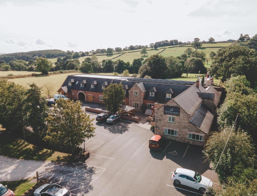 The White Hart Inn - Best Hotels with Free Breakfast in United Kingdom
