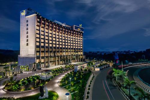 Taj Lakefront Bhopal - Best Hotels in Madhya Pradesh