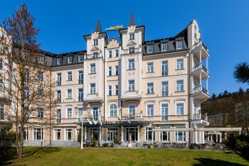 Sun Palace Wellness Hotel - Best Parking Hotels in Czechia