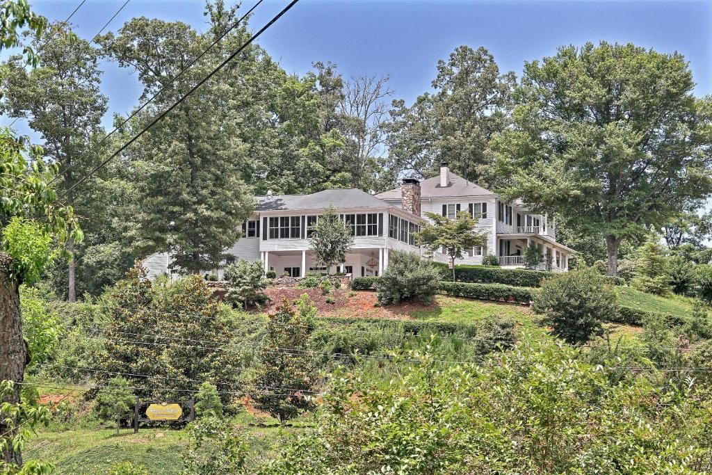 Rabun Manor Resort - Best Hotels near Tallulah Gorge State Park