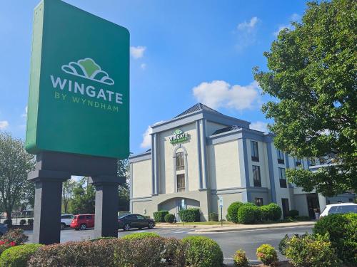 Wingate by Wyndham Greensboro-Coliseum - Best Hotels with Free Breakfast in Greensboro, NC