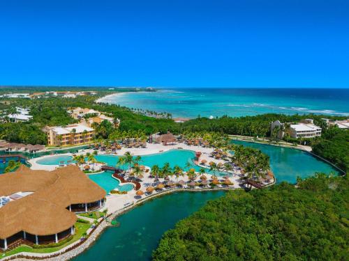 Grand Palladium Select White Sand Resort & Spa - All Inclusive - Best Business Hotels in Tulum