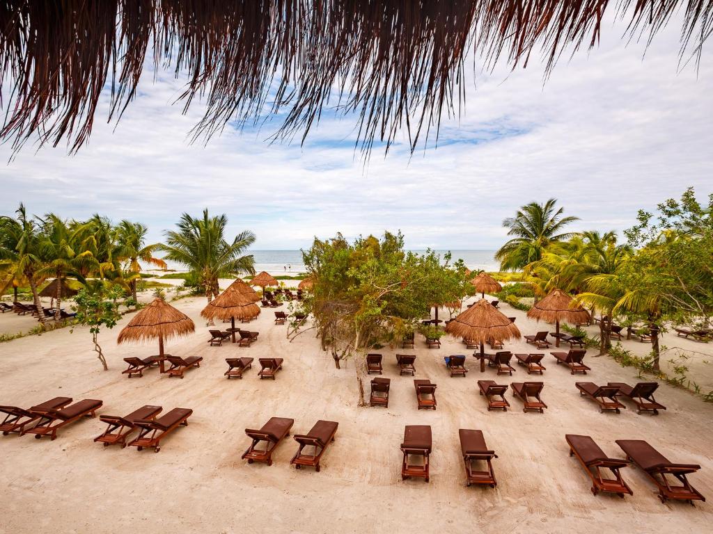 Villas HM Paraiso del Mar - Best Hotels with Free Breakfast in Cancun