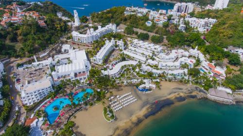 Las Hadas by Brisas - Best Family Hotels in Manzanillo