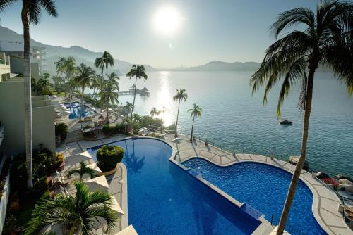 Camino Real Acapulco Diamante - Best Family Hotels in Acapulco