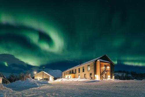 Cahkal Hotel