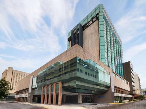 Wyndham Monterrey Ambassador Centro - Best Hotels near Monterrey Institute of Technology and Higher Education--Monterrey