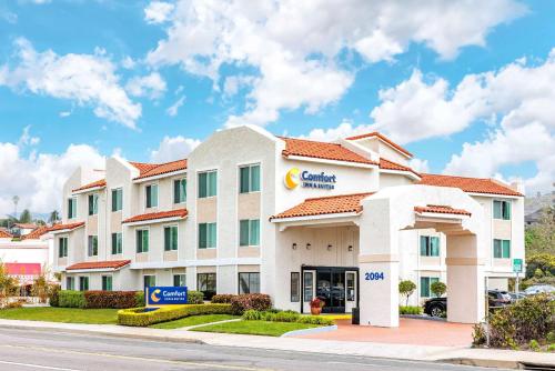 Comfort Inn & Suites Ventura Beach - Best Parking Hotels in Ventura, CA