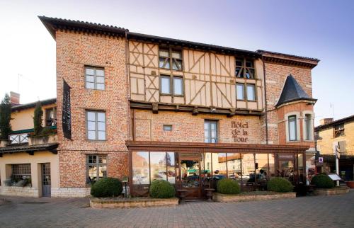 Hôtel de la Tour - Best Hotels in Rhône-Alpes