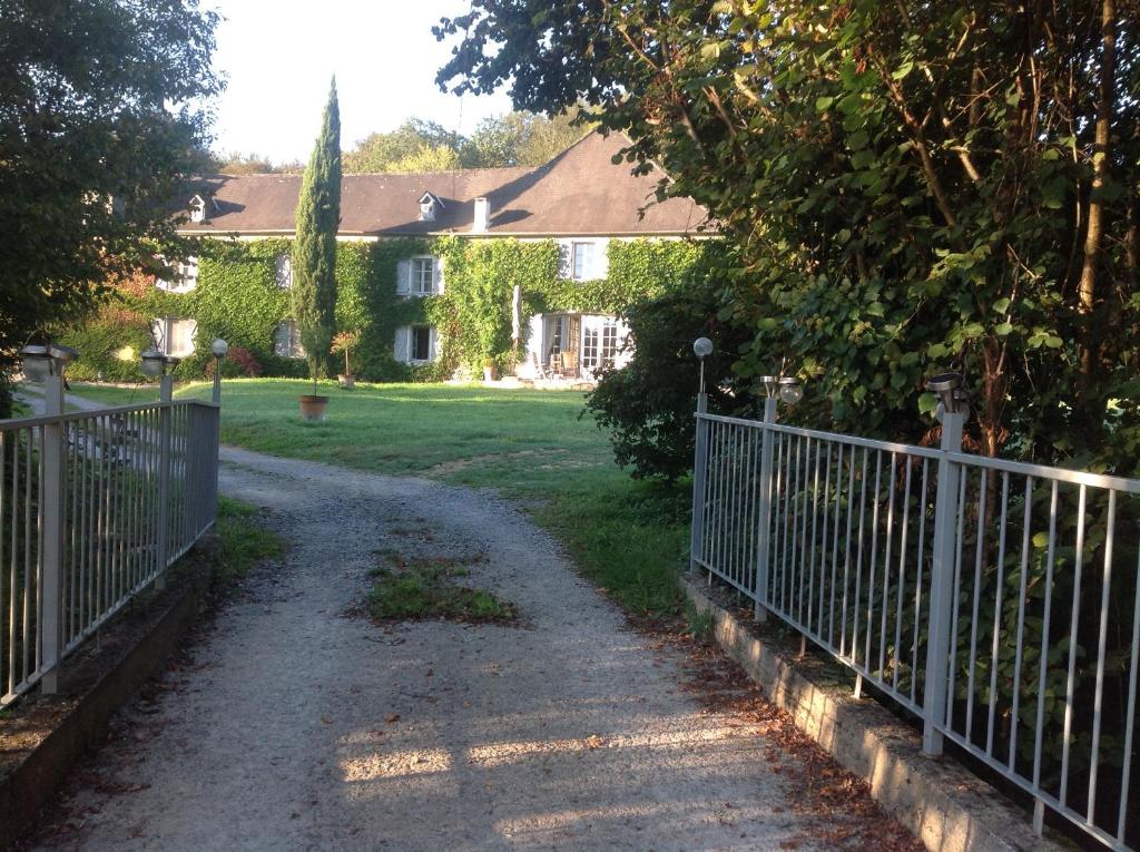 Maison d'Hôtes La Bastide Estratte - Best Hotels in Pyrénées-Atlantiques