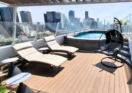 Hotel Century Reforma - Best Pool Hotels in Mexico City