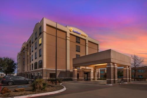 Comfort Suites DFW N-Grapevine