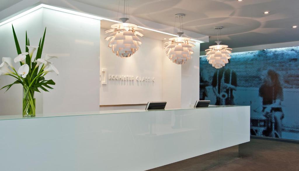 Rochester Hotel Classic - Best Parking Hotels in Buenos Aires