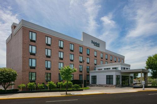 Fairfield Inn by Marriott JFK Airport - Best Hotels with Airport Shuttle Service in New York City, NY