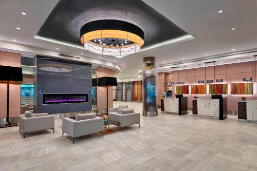 Delta Hotels by Marriott Edmonton Centre Suites - Best Business Hotels in Edmonton