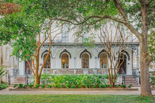 Bellwether House - Best Hotels in Savannah
