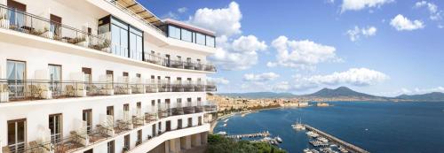BW Signature Collection Hotel Paradiso - Best Pool Hotels in Naples, Italy