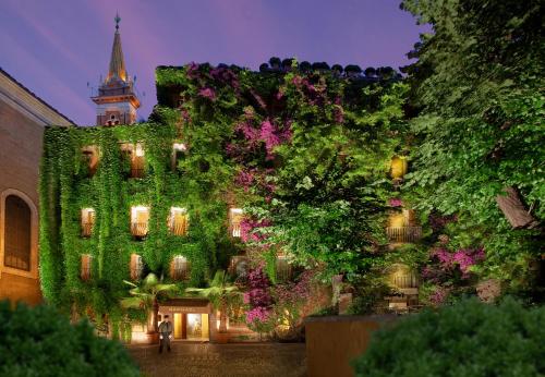 Hotel Raphaël - Relais & Châteaux - Hotels with the Best Views in Rome
