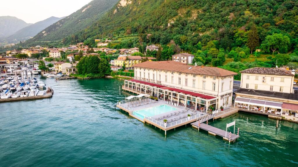 Araba Fenice Hotel - Best Hotels in Lake Iseo