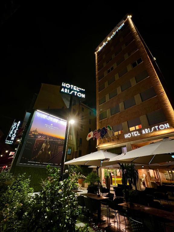 Hotel Ariston - Best Hotels in Lombardy