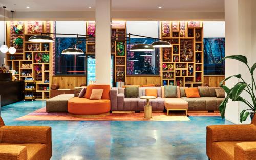 Radio Hotel - New York Hotels with Suites