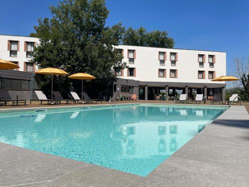 Belstay Milano Linate - Best Hotels with Airport Shuttle Service in Milan