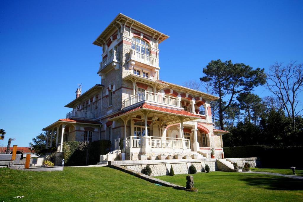 Villa La Tosca - Best Hotels in Arcachon