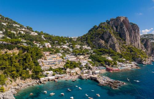 Hotel Weber Ambassador - Best Pool Hotels in Capri