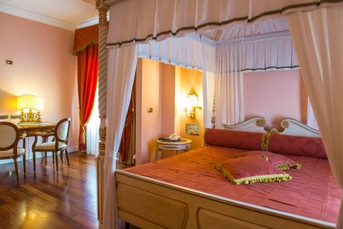 Hotel Villa Il Patriarca - Romantic Hotels in Tuscany