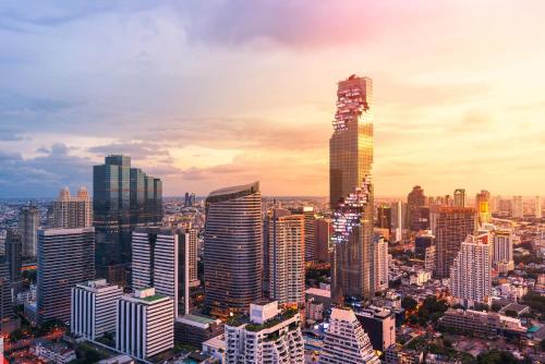 The Standard, Bangkok Mahanakhon - Bangkok Hotels with Pools