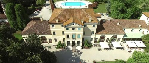 Best Western Plus Hotel Villa Tacchi - Best Hotels in Veneto