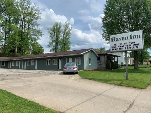 hotels with suites in West Virginia
