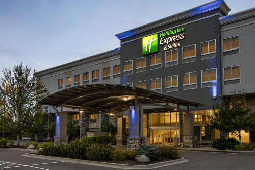 Holiday Inn Express & Suites Colorado Springs Central, an IHG Hotel