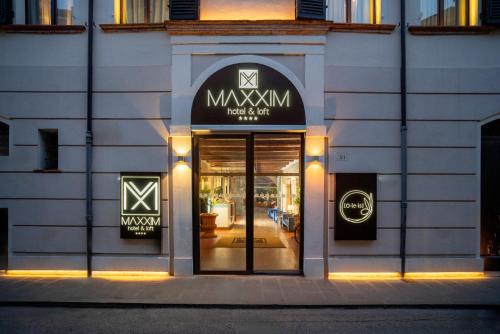 Maxxim Hotel & Loft - Best Hotels in Emilia Romagna