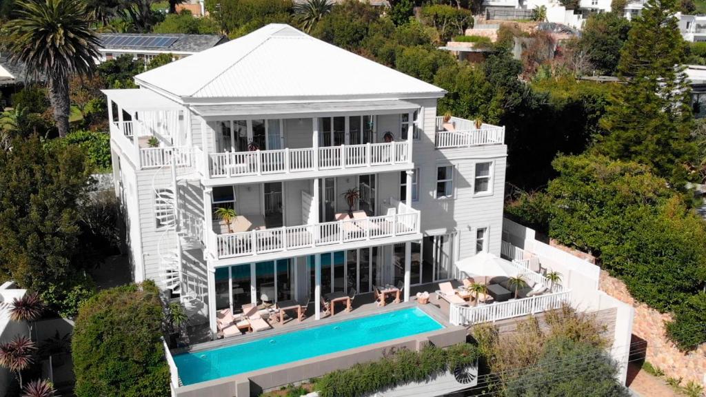 Sea Five Boutique Hotel - Cape Town Beach Hotels