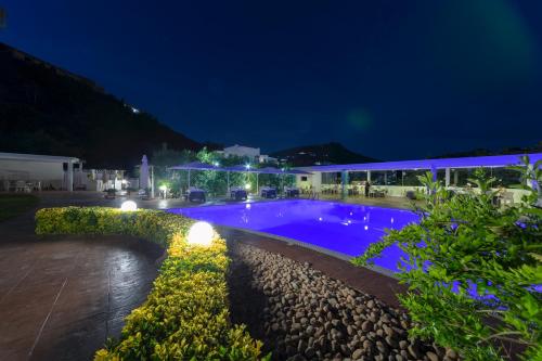 Agave Hotel - Best Pool Hotels in Naples, Italy