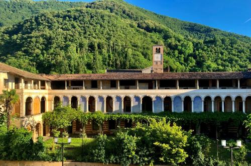 Charming Hotel dei Chiostri - Best Hotels in Veneto