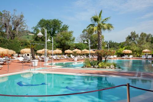 Montespina Park Hotel - Best Pool Hotels in Naples, Italy