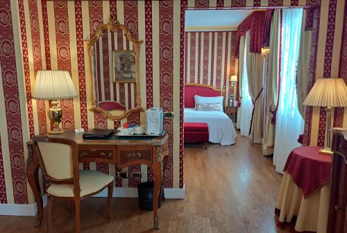 Sina Palazzo Sant'Angelo - Best Hotels in Venice
