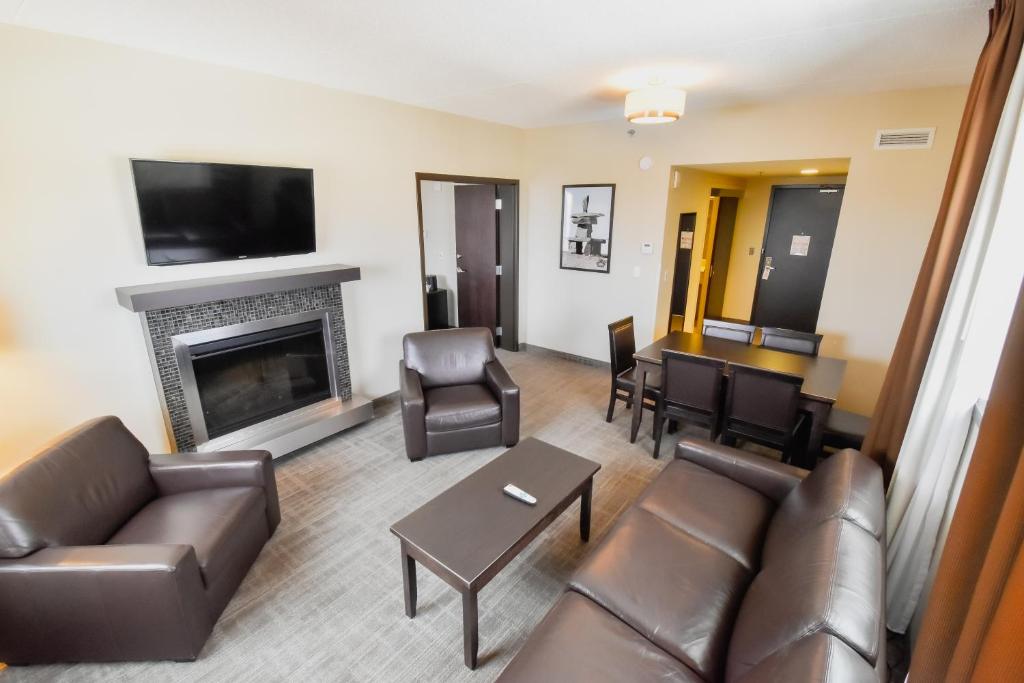 Canad Inns Health Sciences Centre - Best Hotels in Winnipeg