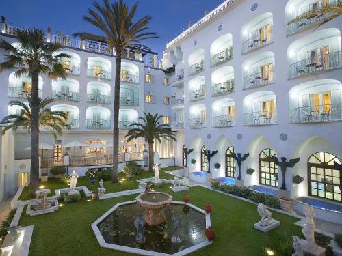 Manzi Hotel & Spa - Best Hotels in Naples