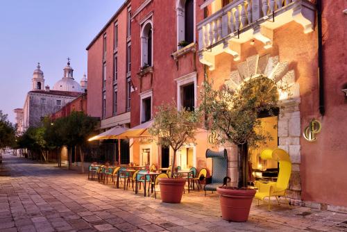 Ca' Pisani Hotel - Best Hotels in Venice