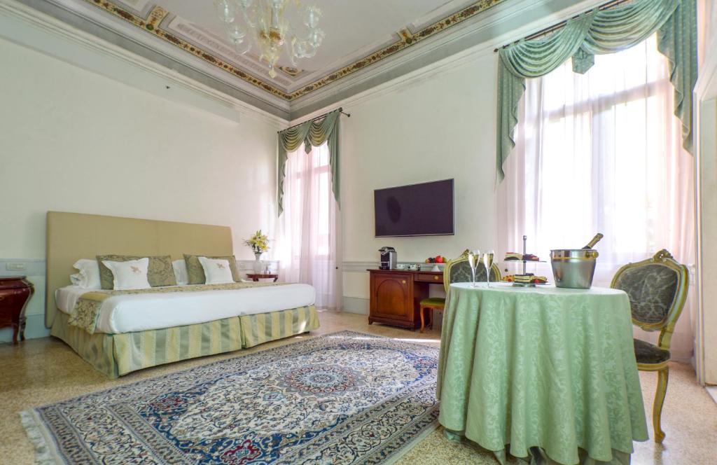 Hotel Palazzo Vitturi - Best Hotels in Venice